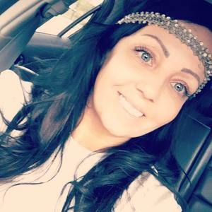 Meet your Posher, Becky